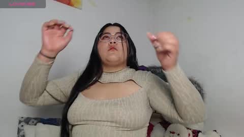 Snapshot of _mari_lunna_ chatting on November 2025 01:26:01 AM _mari_lunna_ online show from November 2025 01:26:01 AM