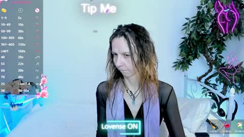 Scarlett online show from April 2026 06:22:02 AM