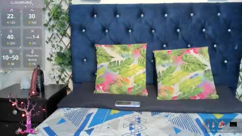 Maria online show from November 2025 10:25:01 PM