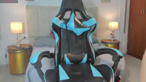 Maria online show from December 2025 10:07:02 PM