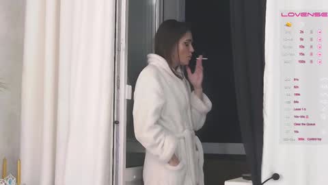 Mari online show from February 2025 01:06:01 PM