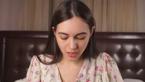  Gwen  online show from December 2024 11:53:02 PM