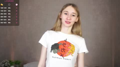  Gwen  online show from September 2025 04:05:01 AM