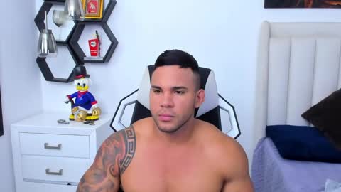 _matthew_santos_ online show from January 2025 10:45:01 PM