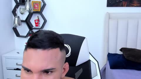 _matthew_santos_ online show from January 2025 11:13:02 AM