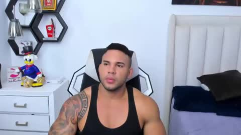 _matthew_santos_ online show from February 2025 09:58:01 PM