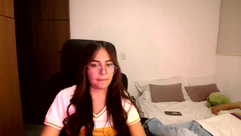 max and abby online show from June 2026 11:16:02 PM