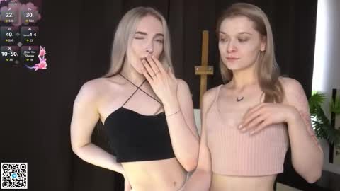 Elva and Kate  online show from September 2025 07:32:02 AM