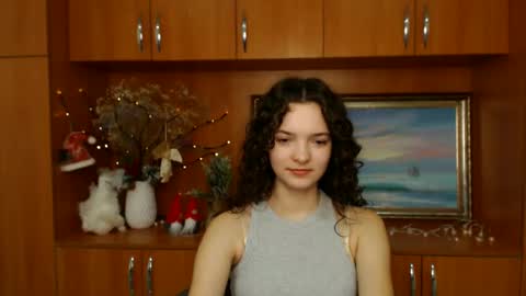 Susie online show from December 2024 10:28:02 AM