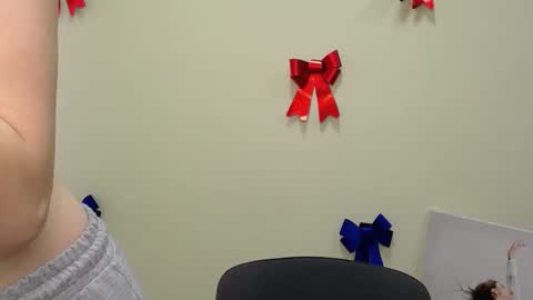 Susie online show from March 2025 07:41:01 AM