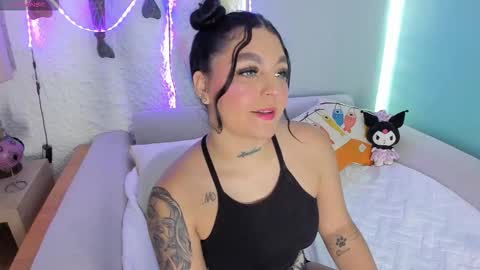 _melodyblossom_ online show from September 2025 08:31:01 PM