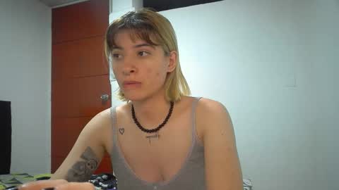 Mia-foster online show from April 2026 02:31:01 AM