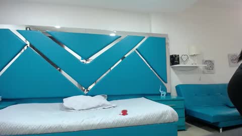  Mia  online show from February 2025 07:27:02 PM