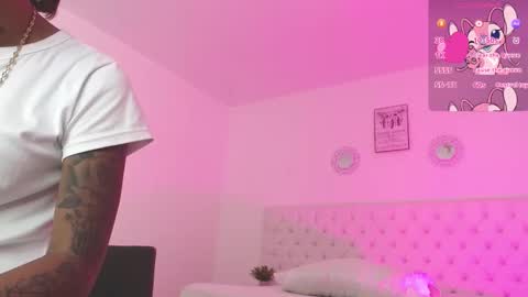 Paula online show from September 2025 11:43:02 AM