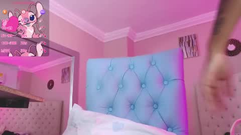 Paula online show from April 2026 12:44:02 PM