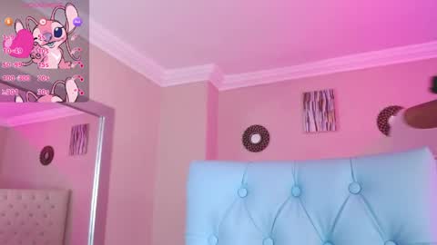 Paula online show from April 2026 12:44:02 PM