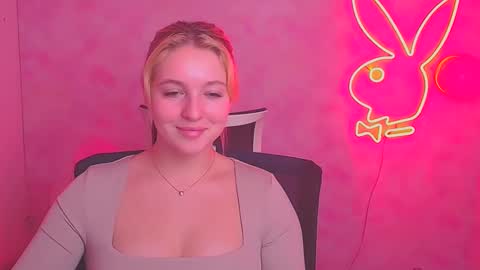 Melanie online show from February 2025 03:48:02 PM