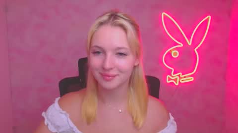 Melanie online show from September 2025 06:02:02 AM