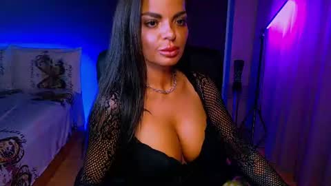 Snapshot of _milani_ chatting on August 2026 05:15:01 PM Milani online show from August 2026 05:15:01 PM