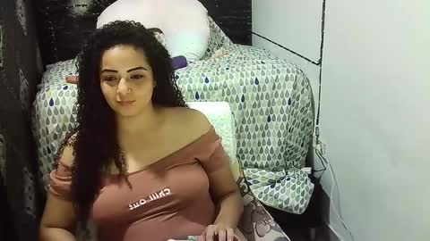 _milf_naughty online show from October 2025 04:21:01 AM
