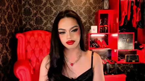 Snapshot of _ministryofsin_ chatting on November 2025 01:15:01 AM Raven Strauss online show from November 2025 01:15:01 AM