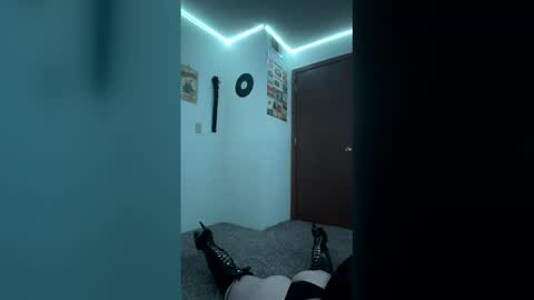 _miss_marie_ online show from December 2025 10:27:02 PM