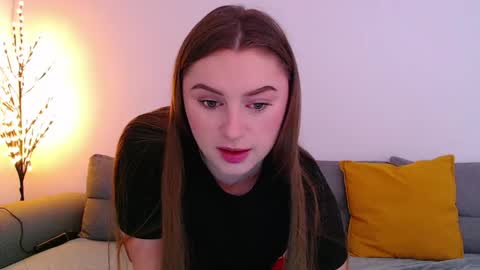 Mia online show from April 2026 07:01:01 AM