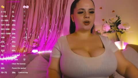 Snapshot of _miss_mila_ chatting on May 2026 06:25:02 PM Mila online show from May 2026 06:25:02 PM