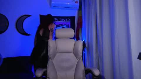 Miss Eva. if anyone in NYK to fuck here is sissy sn -  online show from February 2025 10:24:01 PM