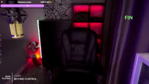 Snapshot of _mistress__ chatting on December 2024 07:10:01 PM Mistress Milana online show from December 2024 07:10:01 PM