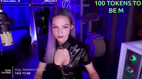Snapshot of _mistress__ chatting on November 2025 06:21:02 PM Mistress Milana online show from November 2025 06:21:02 PM