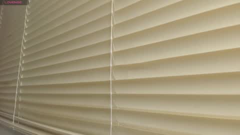 _molly_rosse_ online show from October 2025 12:09:01 PM