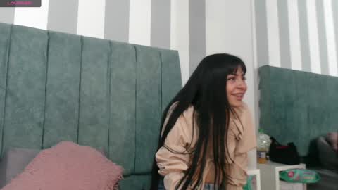 Molly online show from January 2025 10:04:02 PM