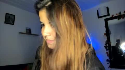     liaaa 4u online show from December 2024 03:15:02 AM