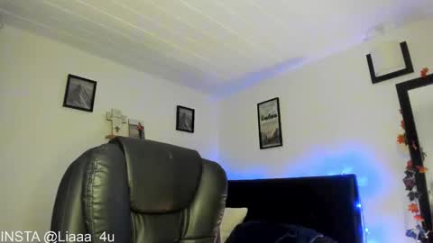     liaaa 4u online show from December 2024 12:33:01 AM