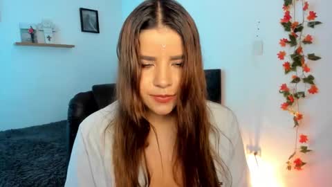     liaaa 4u online show from September 2025 04:39:01 PM