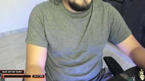   John    online show from November 2025 05:07:01 AM