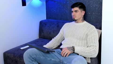 _mrcock_ online show from April 2026 03:18:01 AM