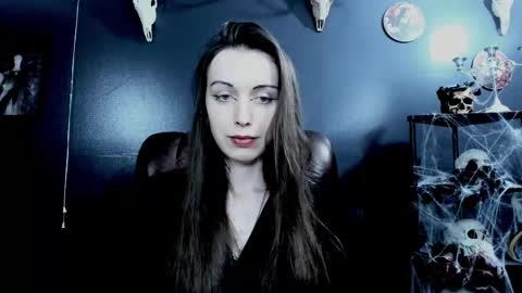 _naamah online show from November 2025 07:03:02 PM