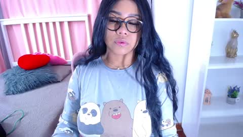 nahomi  online show from January 2025 09:02:01 AM