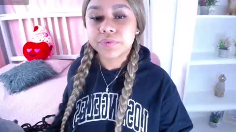 nahomi  online show from February 2025 08:49:02 AM