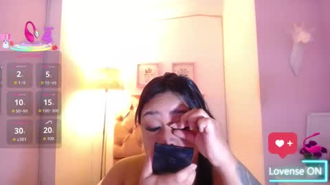 nahomi  online show from November 2025 01:55:02 AM