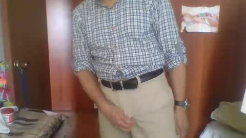 _nake_me online show from April 2026 07:06:01 PM