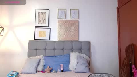 _naomi_s online show from March 2026 01:48:02 PM