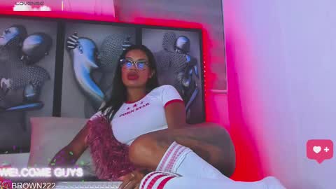 naomi brown online show from September 2025 03:10:01 AM