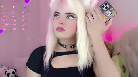 _natsuki online show from February 2025 05:37:01 AM