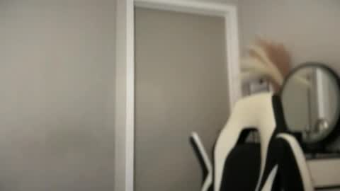 naty19 online show from February 2026 11:19:01 PM