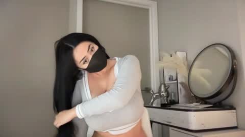 naty19 online show from July 2026 11:08:01 PM