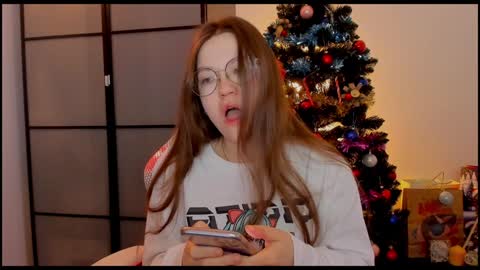 Mia with a big heart  online show from December 2024 05:11:02 AM