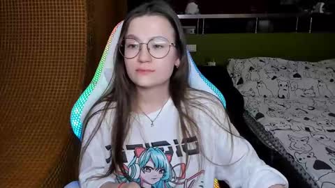 Mia with a big heart  online show from March 2025 01:57:02 PM